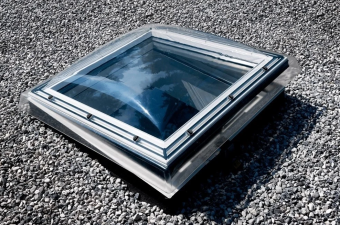 картинка Фонарь зенитный VELUX CVP 0573 Integra 80x80 с электроприводом Центр Кровли