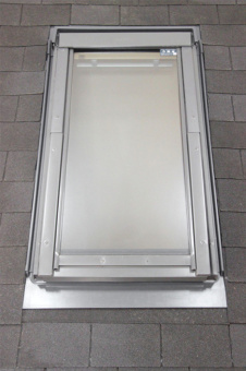 картинка Оклад ESV-RU для окна AHRD 78x140 Центр Кровли
