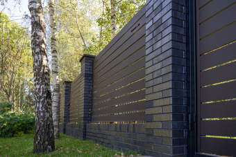 фото Стойка для забора жалюзи Техас (для калиток и ворот) Grand Line 0,5 GreenCoat Pural БТ матовый RR 32 темно-коричневый (RAL 8019 серо-коричневый) (1,8м) Центр Кровли картинка Стойка для забора жалюзи Техас (для калиток и ворот) Grand Line 0,5 GreenCoat Pural БТ матовый RR 32 темно-коричневый (RAL 8019 серо-коричневый) (1,8м) Центр Кровли